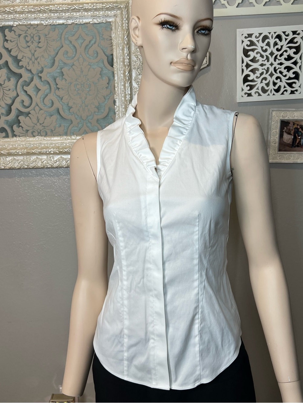 Brooks Brothers White Sleeveless Ruffled V-Neck Blouse - Picture 2 of 11